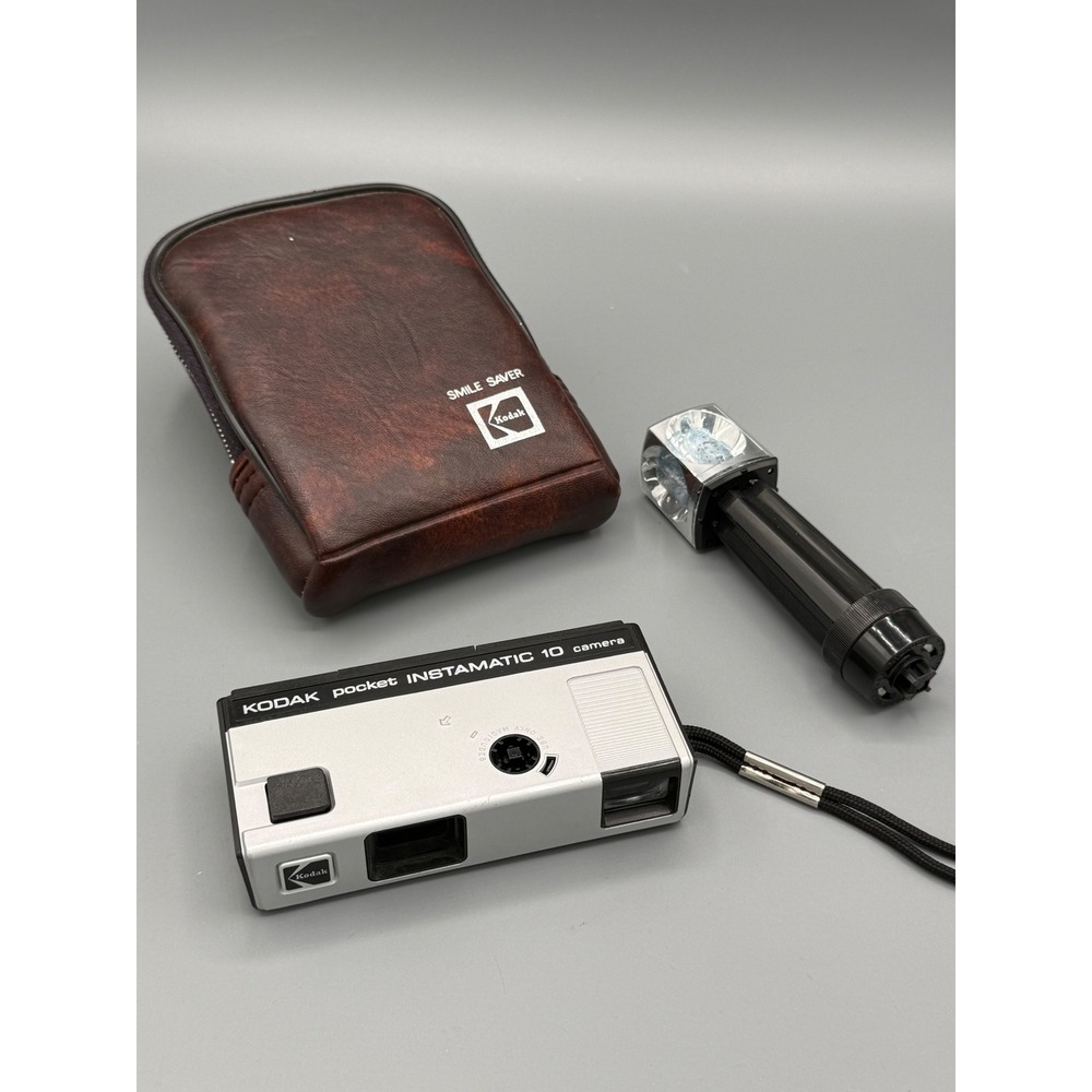Vintage Kodak Pocket Instamatic 10 Camera with Smile Saver Case and Flash Stick